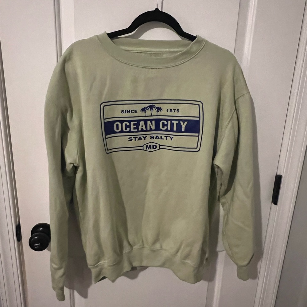 Sunsations green crewneck